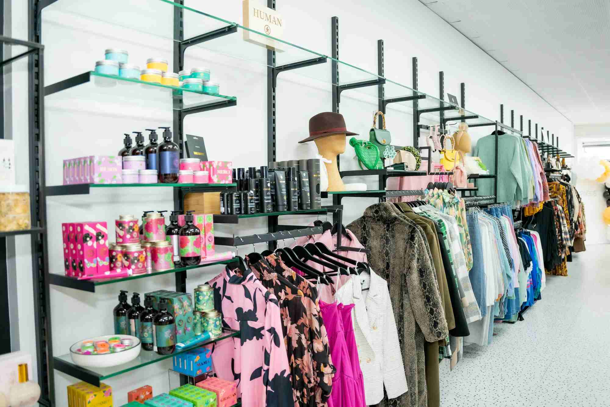 Mangos Fashion Boutique