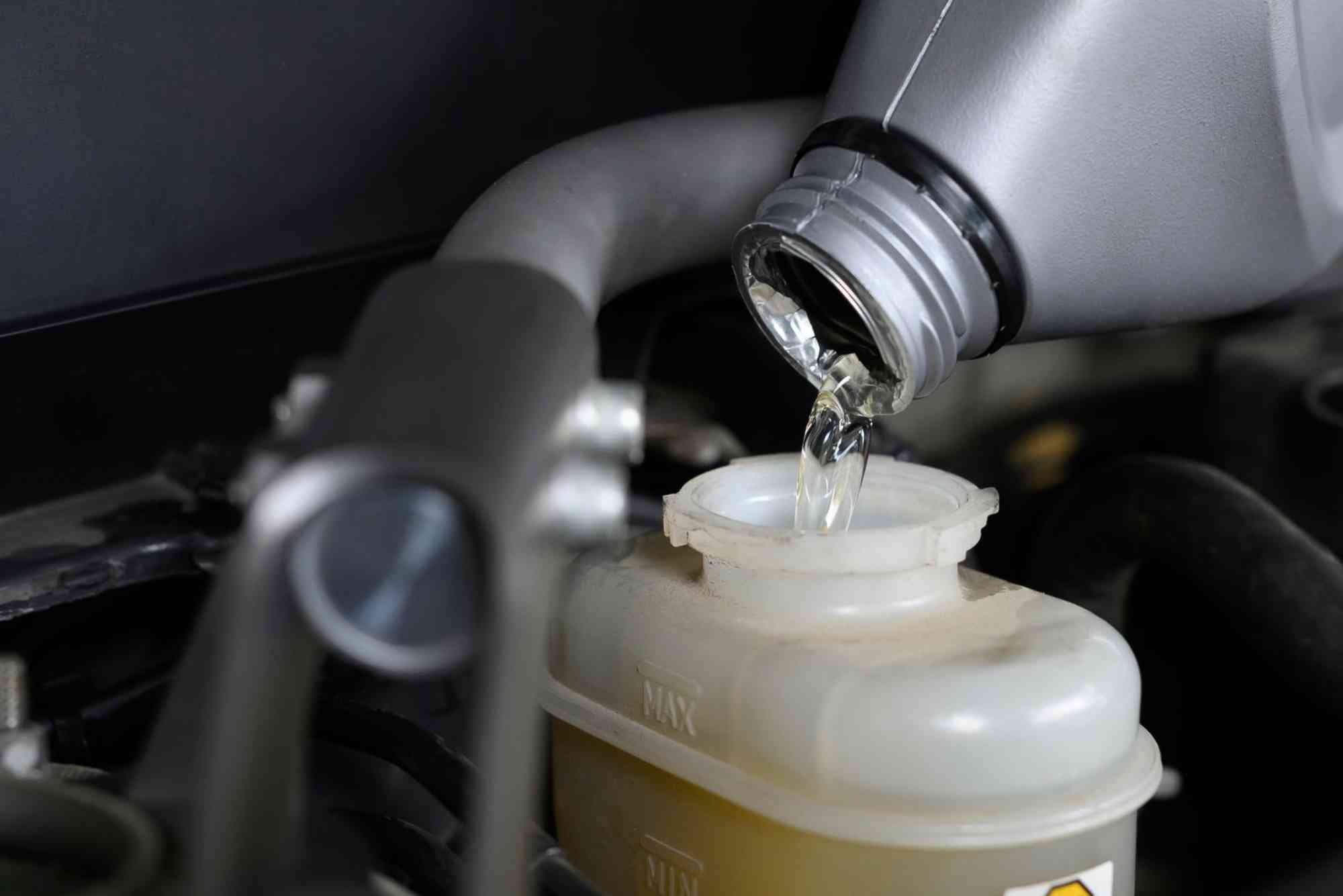 Signs Of Low Brake Fluid